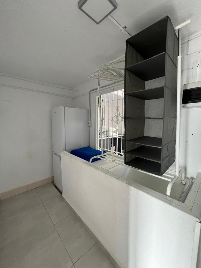 Habitacion Con Terraza En Alicante Ngoại thất bức ảnh