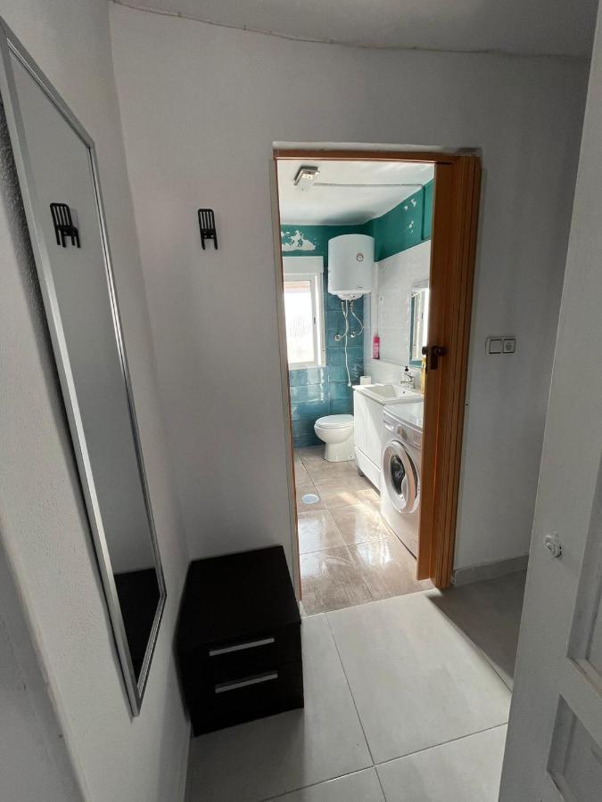 Habitacion Con Terraza En Alicante Ngoại thất bức ảnh
