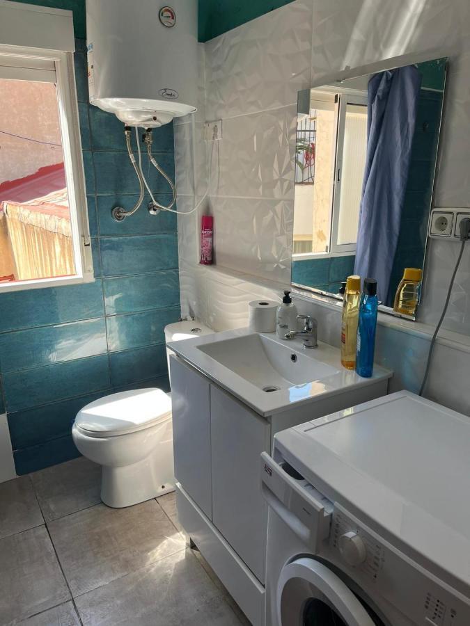 Habitacion Con Terraza En Alicante Ngoại thất bức ảnh