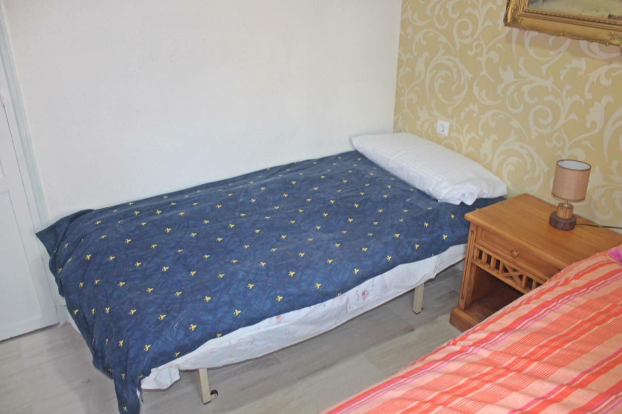 Habitacion Con Terraza En Alicante Ngoại thất bức ảnh