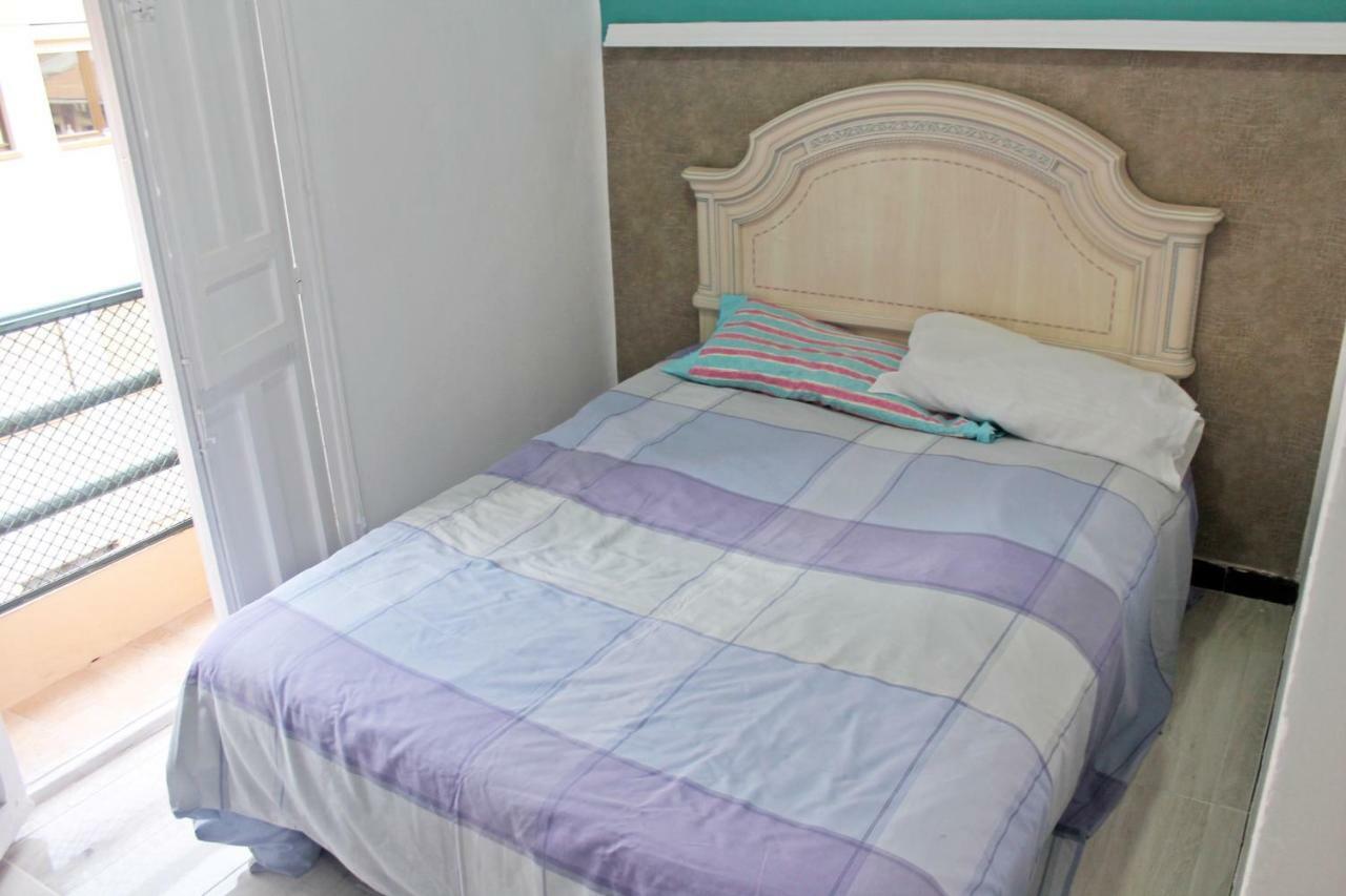 Habitacion Con Terraza En Alicante Ngoại thất bức ảnh